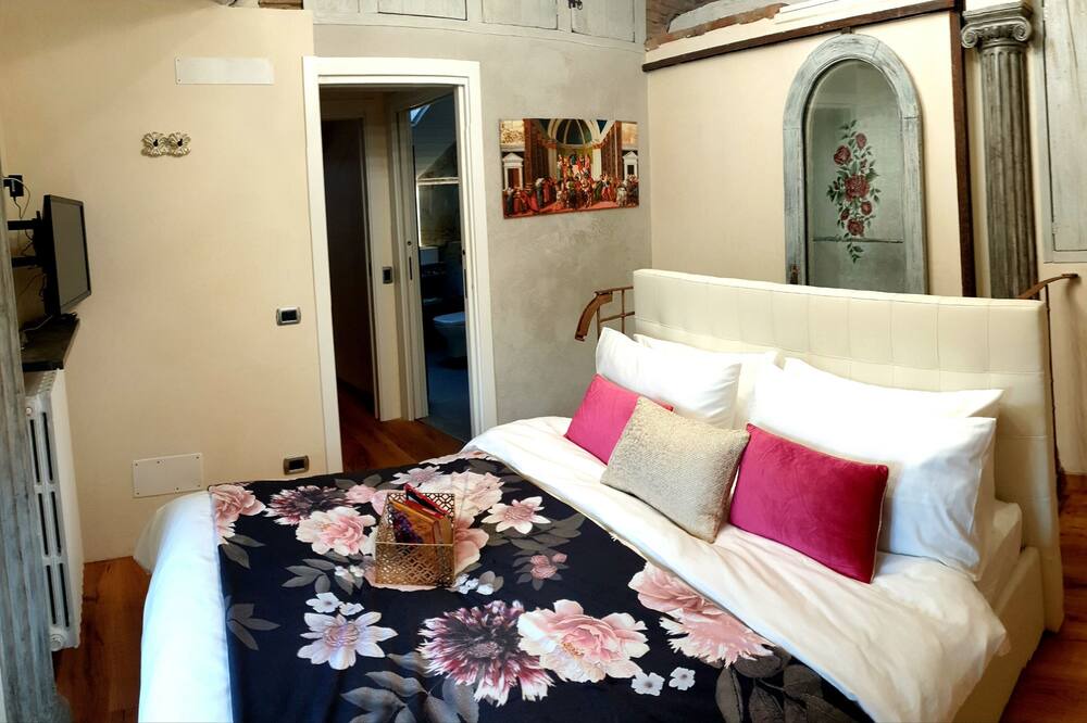 Photo of Bedroom in Almenno San Bartolomeo