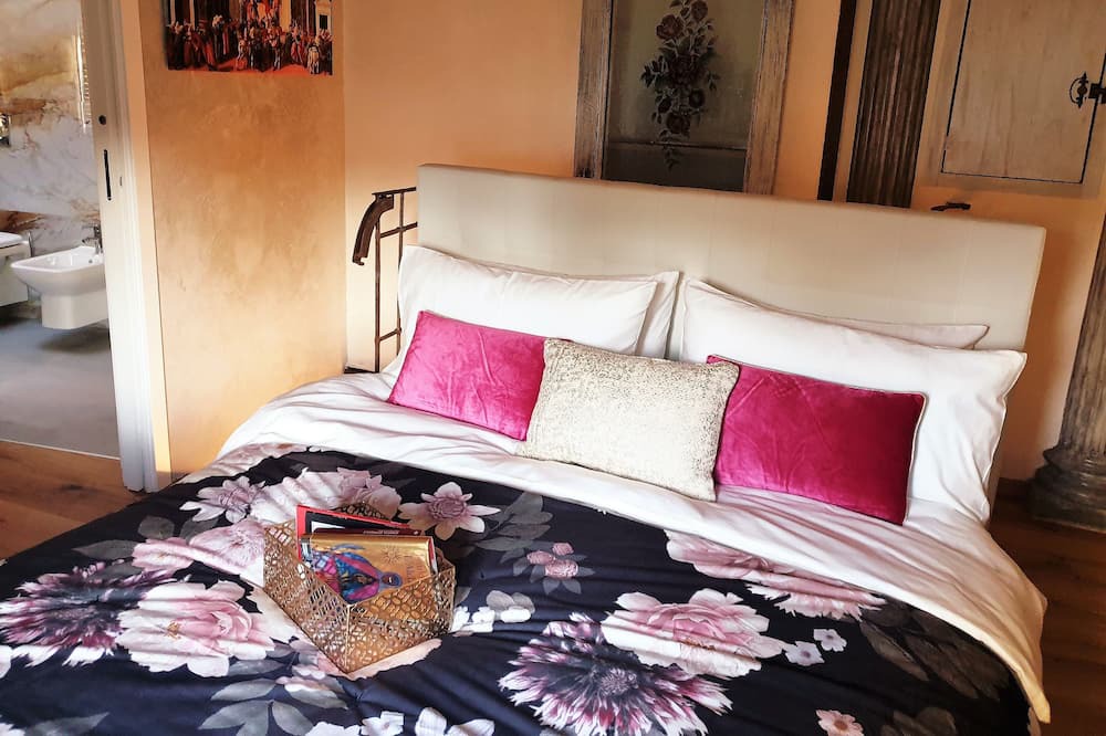Photo of Bedroom in Almenno San Bartolomeo