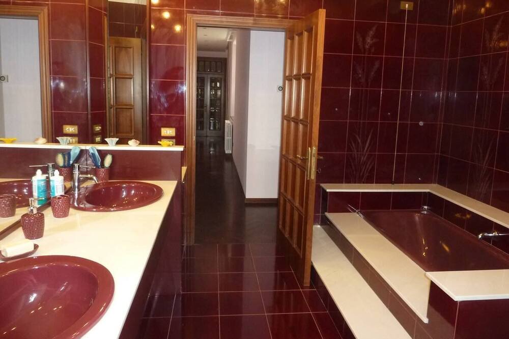Photo of Bathroom in Colbuccaro