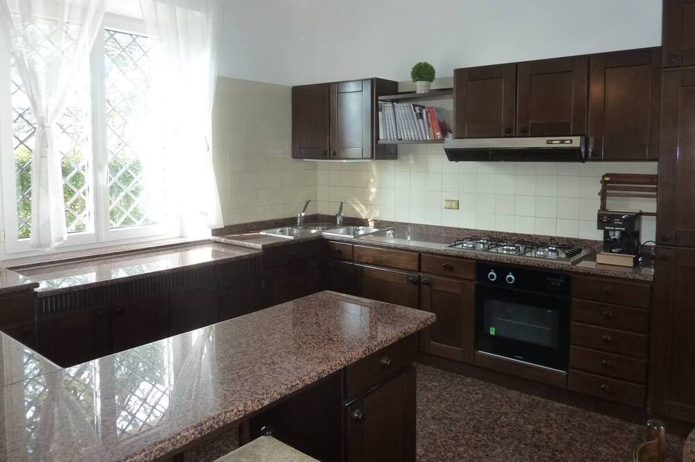 Photo of Kitchen in Colbuccaro