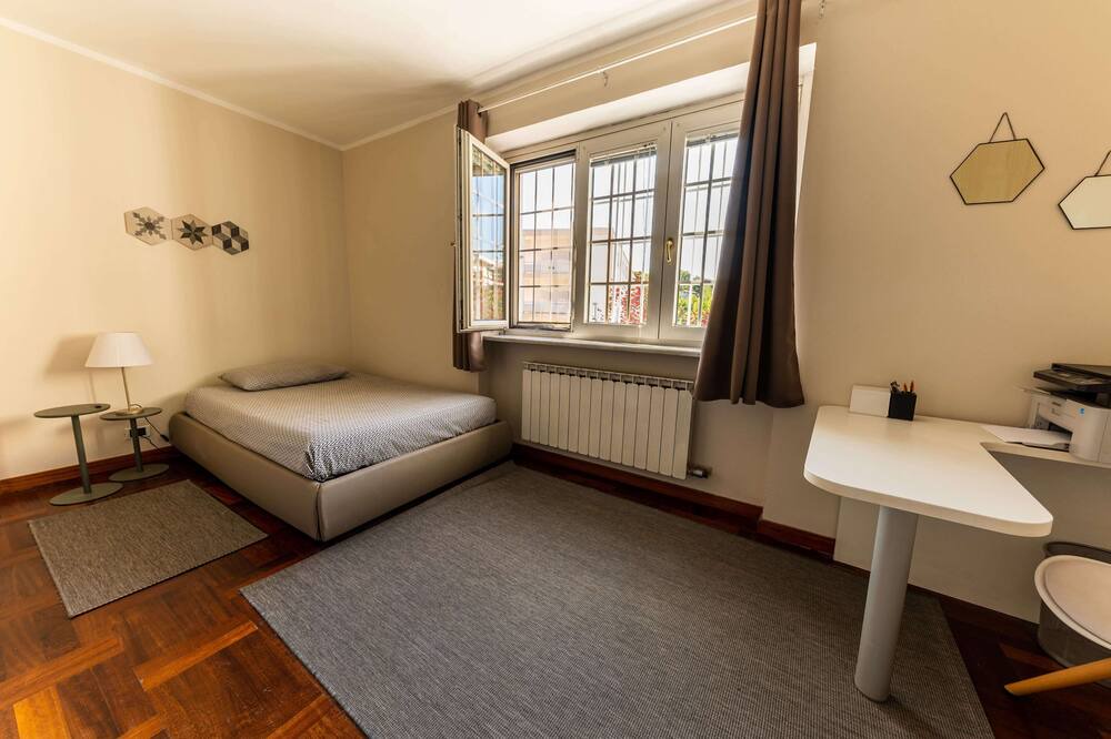 Photo of Bedroom in Ivrea