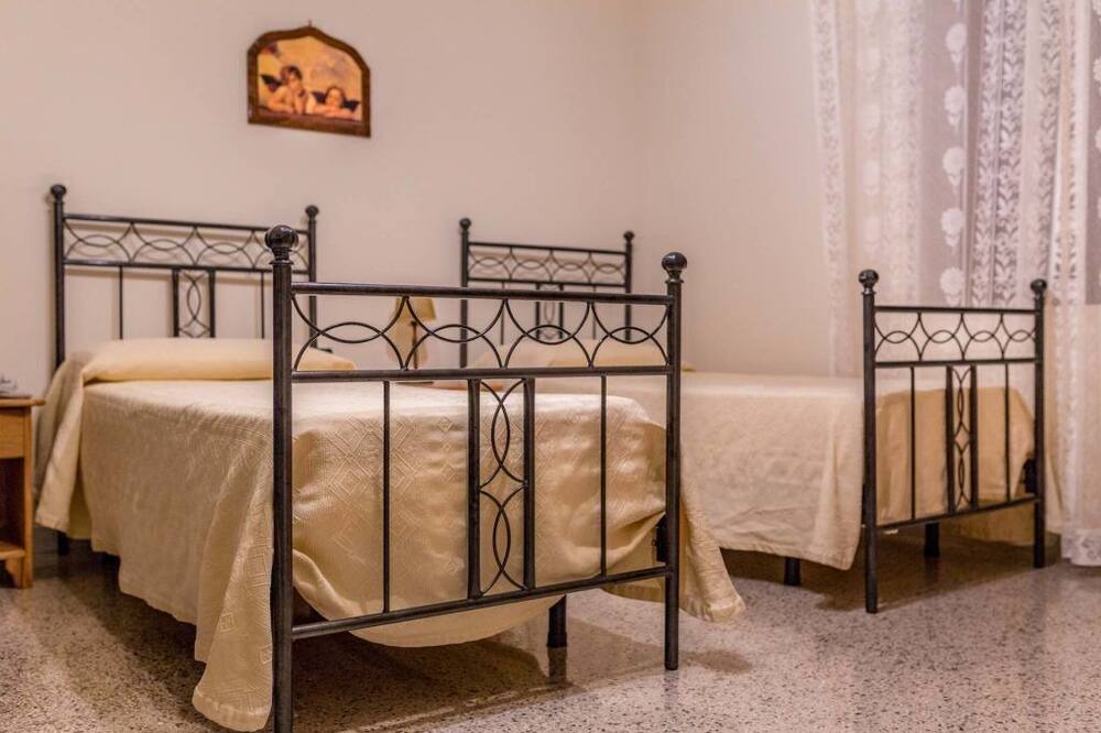 Photo of Bedroom in Falciano del Massico