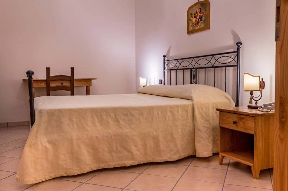 Photo of Bedroom in Falciano del Massico
