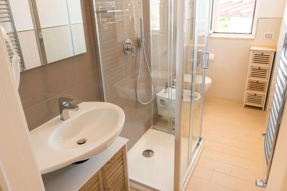 Photo of Bathroom in Gianola