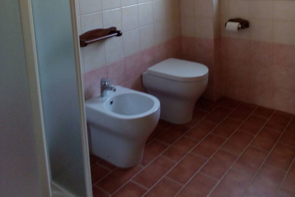 Photo of Bathroom in Penna in Teverina