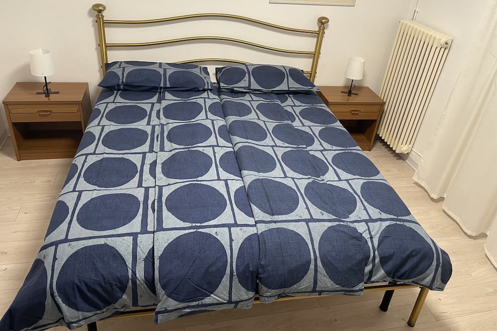 Photo of Bedroom in Brusimpiano