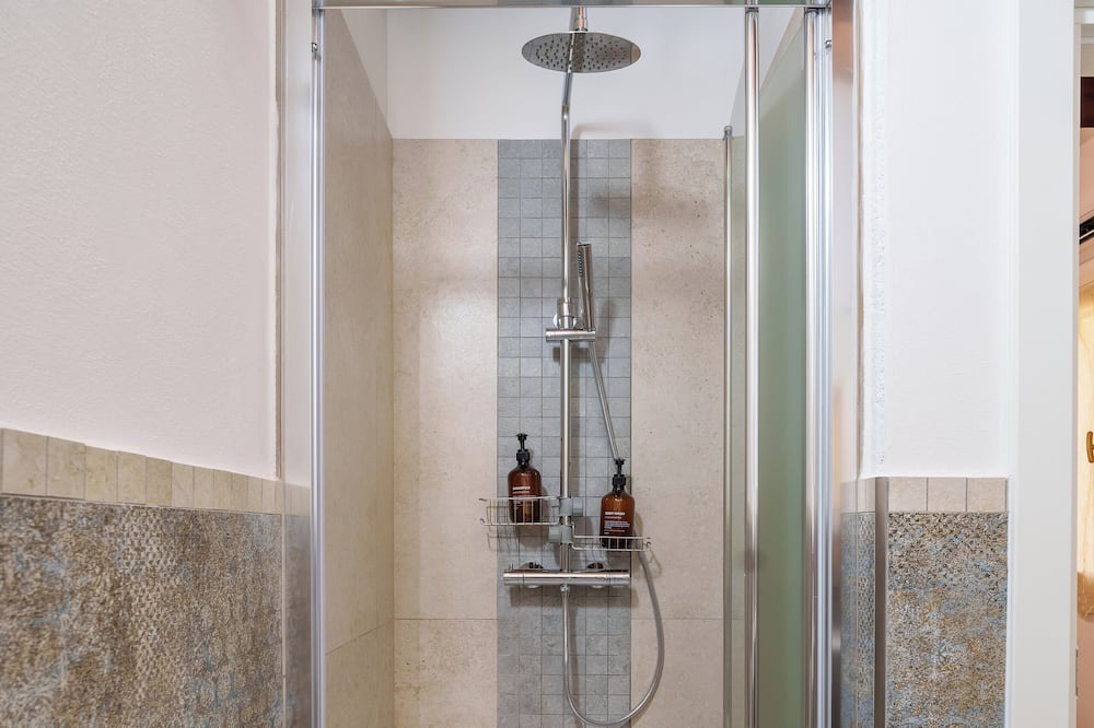 Photo of Bathroom in Le Cure