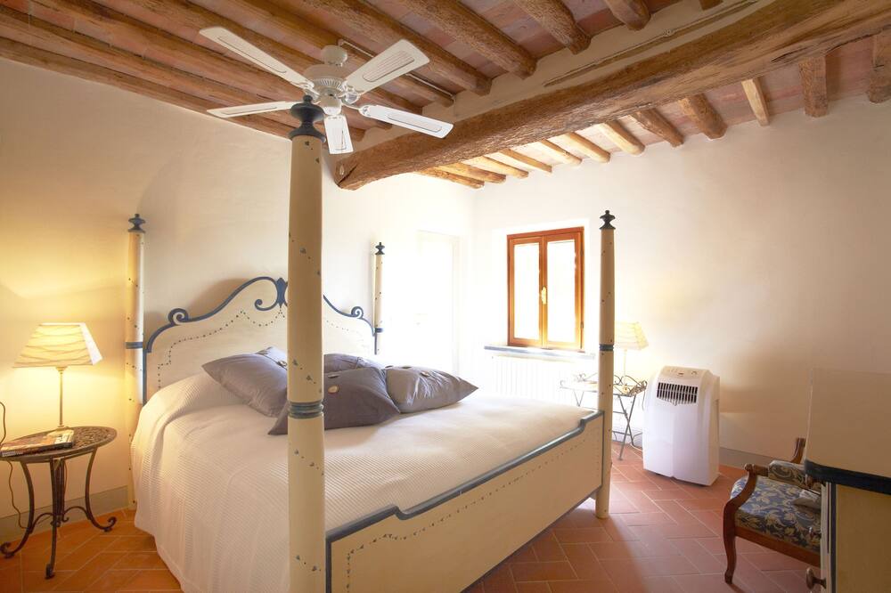 Photo of Bedroom in Palaia