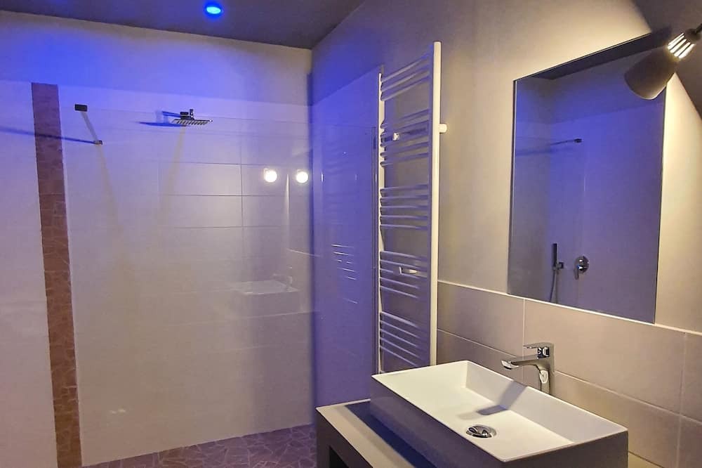 Photo of Bathroom in Manerbio