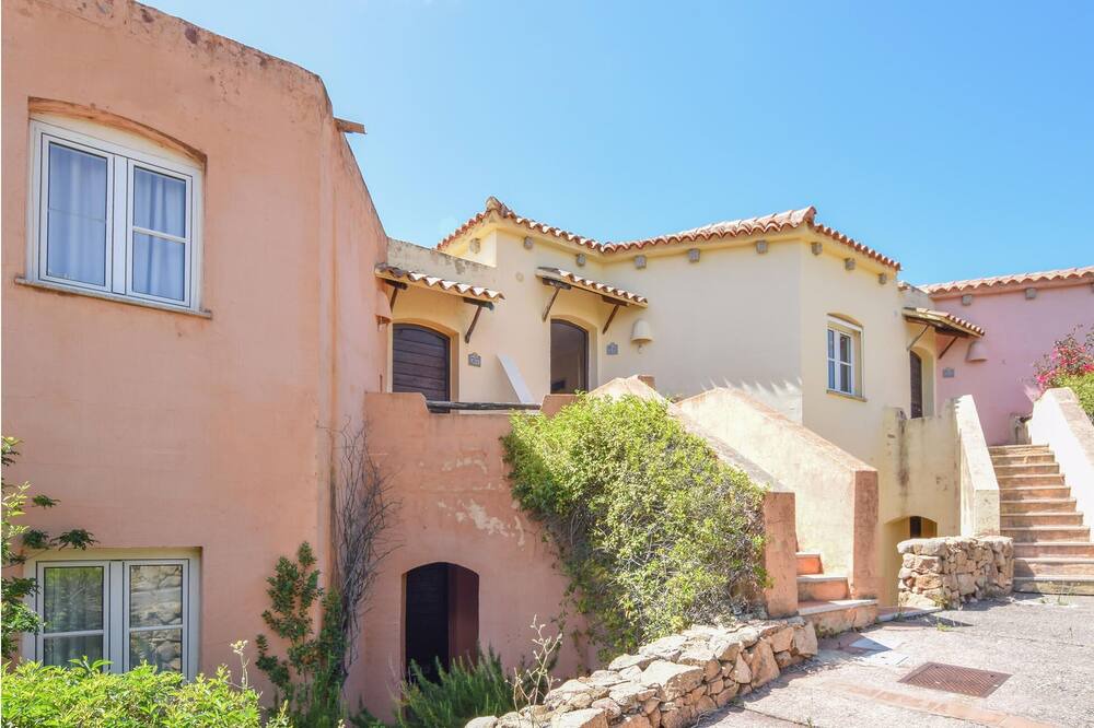 Photo of Outdoor in Canneddi