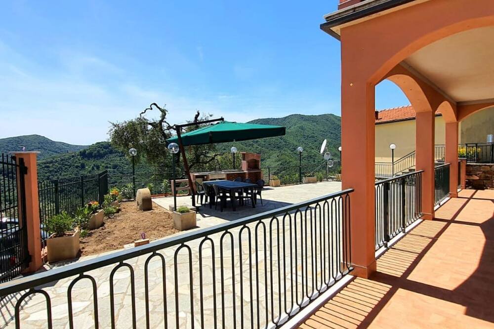 Photo of Patio Balcony in Rostio