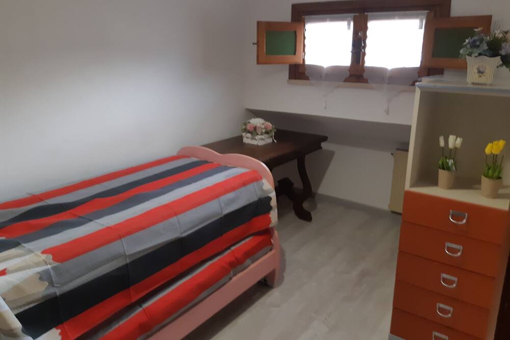 Photo of Bedroom in Piediluco