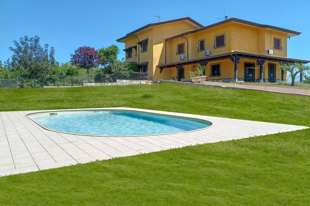 Photo of Outdoor in Albanella