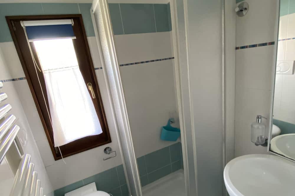 Photo of Bathroom in Cirie