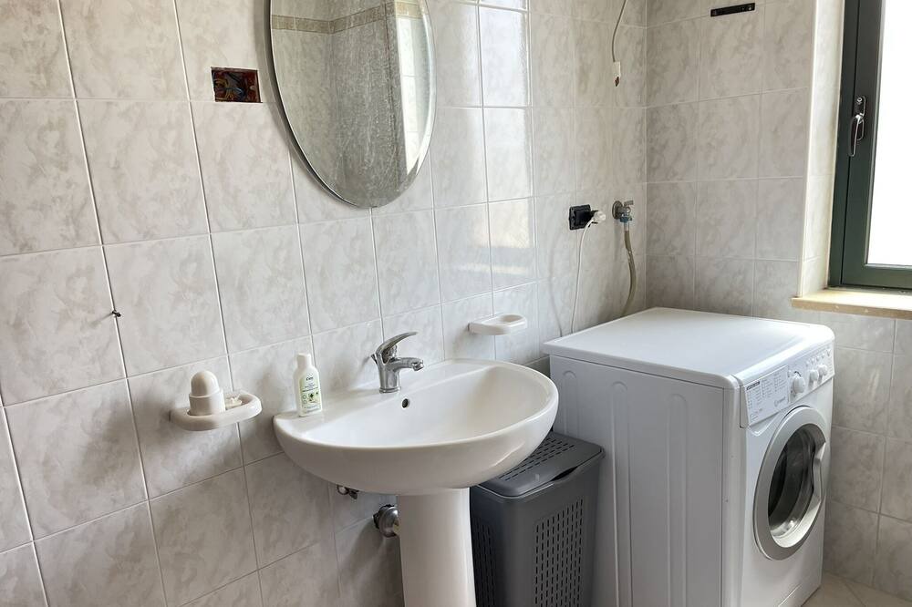 Photo of Bathroom in Le Castella