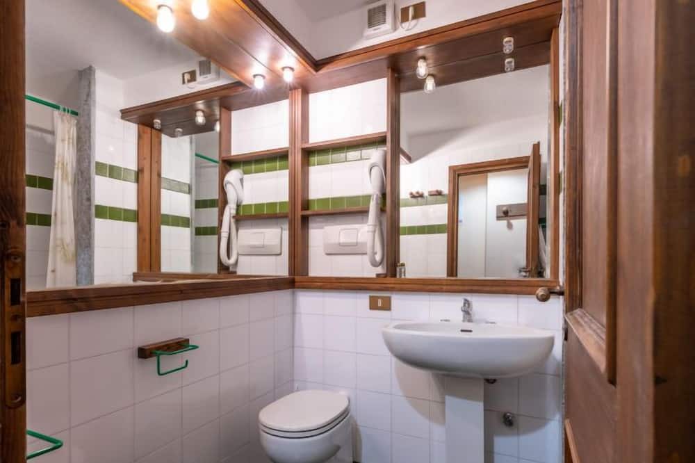Photo of Bathroom in Grangesises