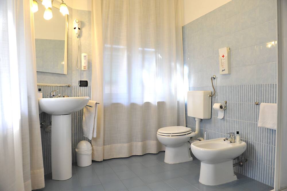 Photo of Bathroom in Savignone