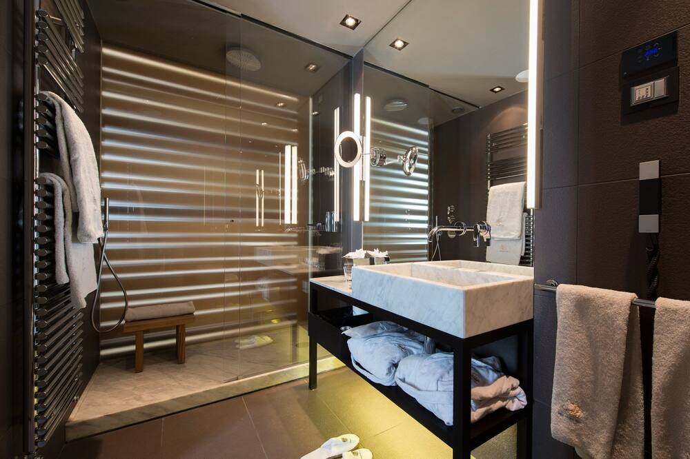 Photo of Bathroom in Saint-Vincent