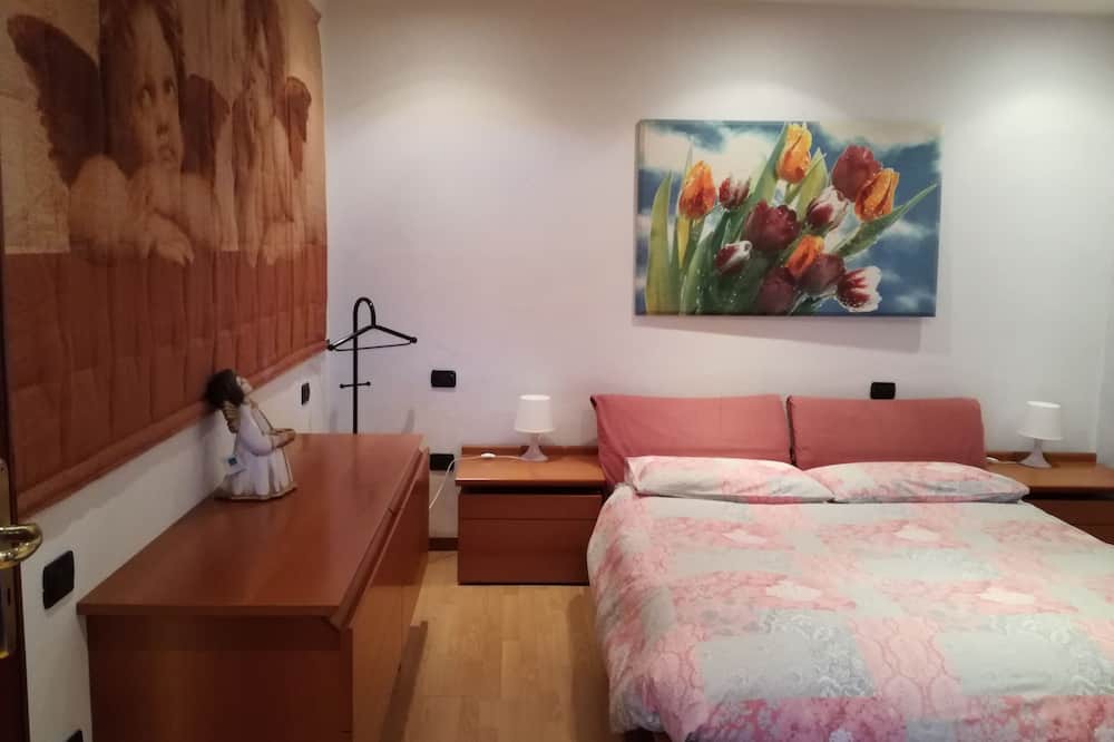 Photo of Bedroom in Acqui Terme