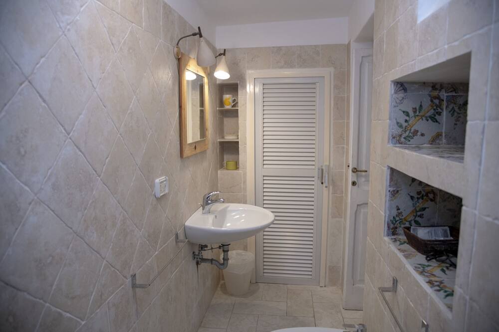 Photo of Bathroom in Ponza