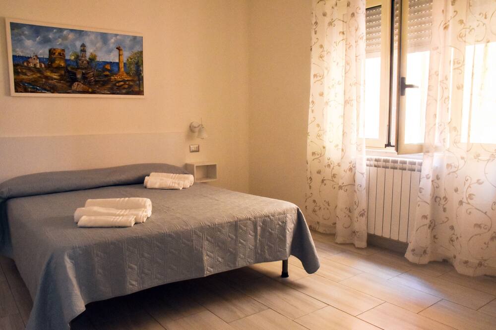Photo of Bedroom in Crotone