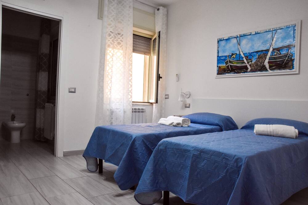 Photo of Bedroom in Crotone