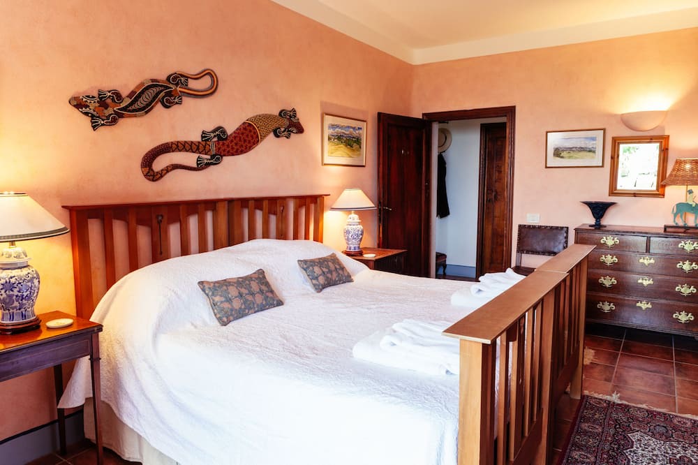 Photo of Bedroom in Molazzana