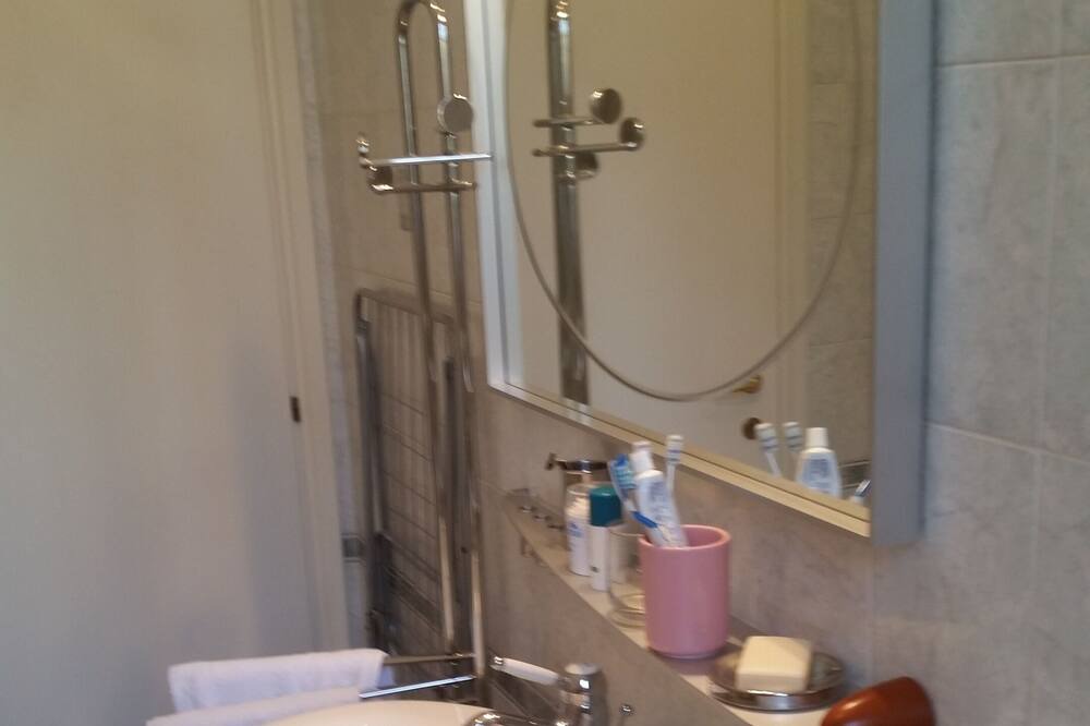 Photo of Bathroom in Castelfranco Emilia