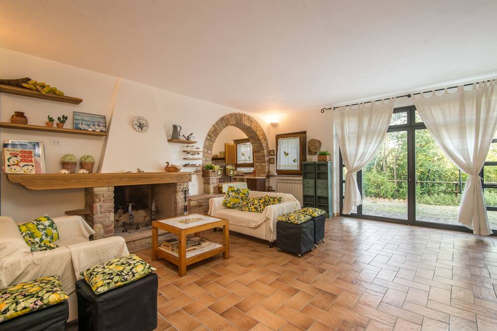 Photo of Livingroom in Avigliano Umbrio