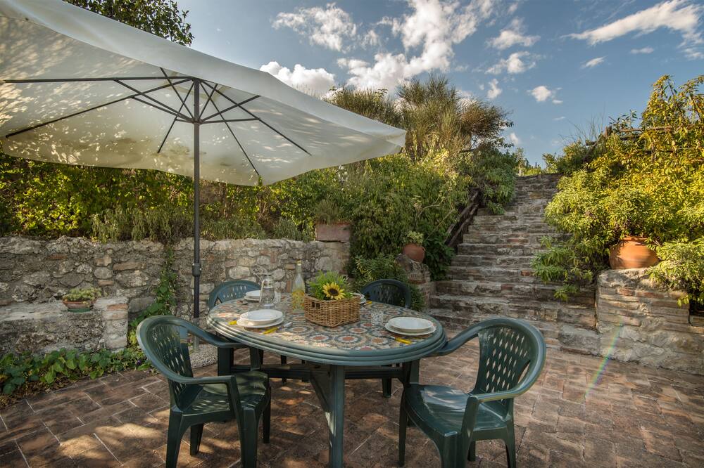 Photo of Patio Balcony in Avigliano Umbrio