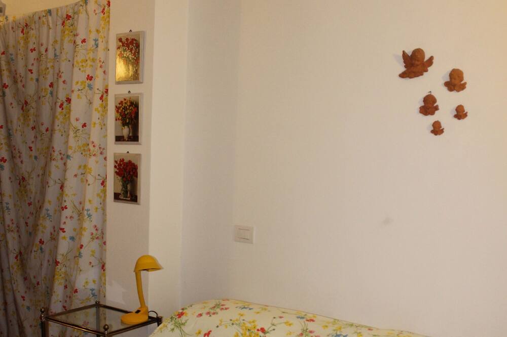 Photo of Bedroom in Avigliano Umbrio