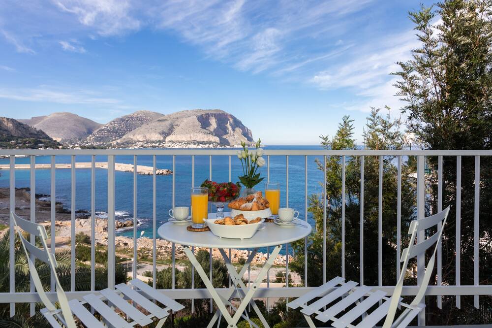 Photo of Patio Balcony in Addaura