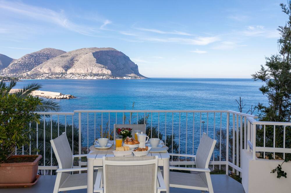 Photo of Patio Balcony in Addaura