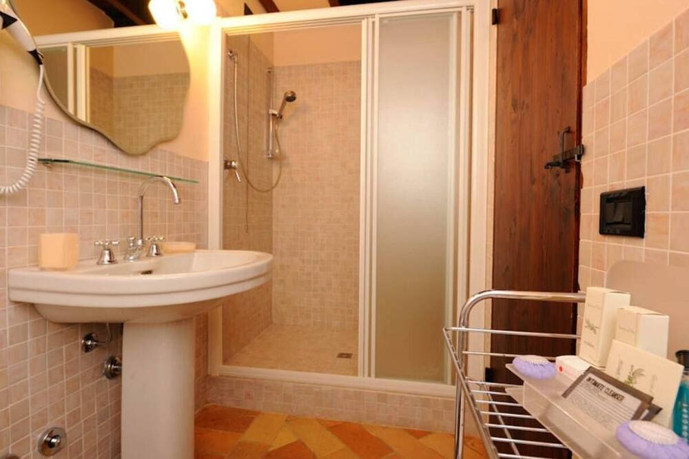 Photo of Bathroom in Rupoli