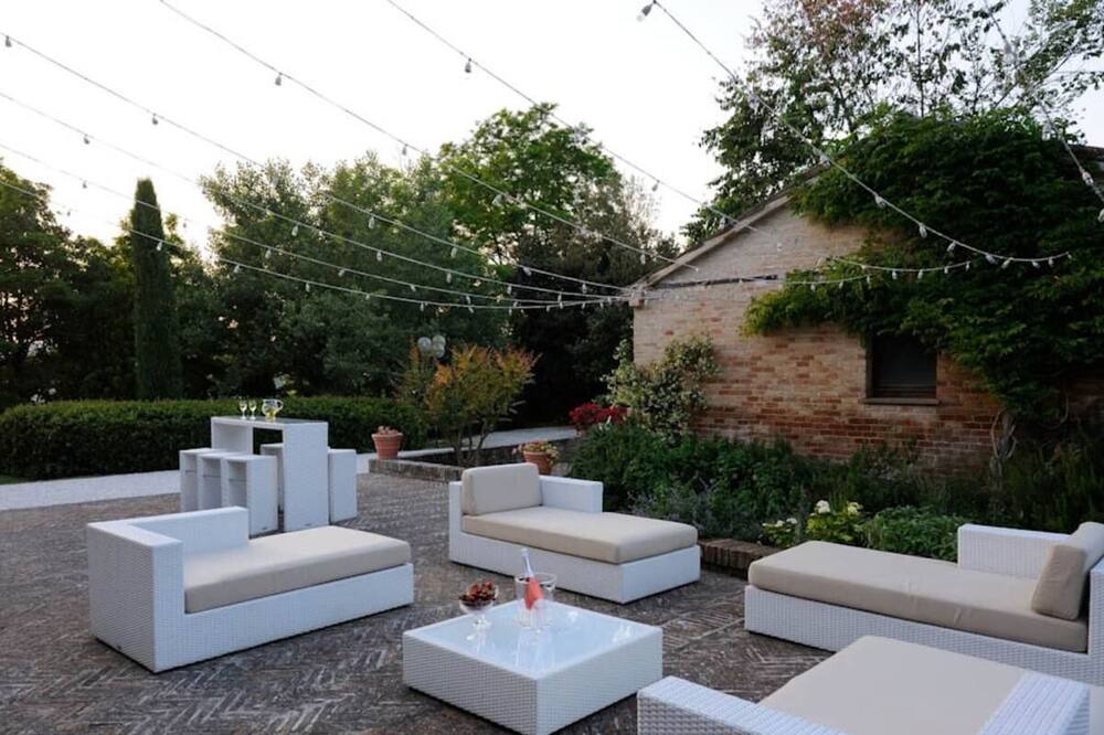 Photo of Outdoor in Rupoli