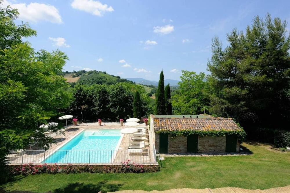 Photo of Outdoor in Rupoli