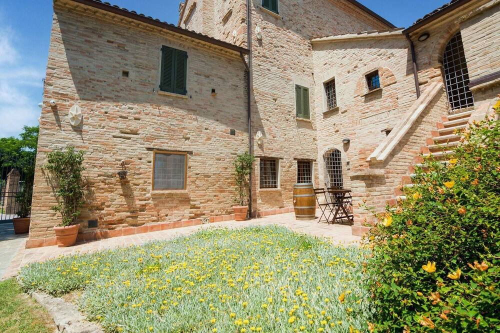 Photo of Outdoor in Mombaroccio