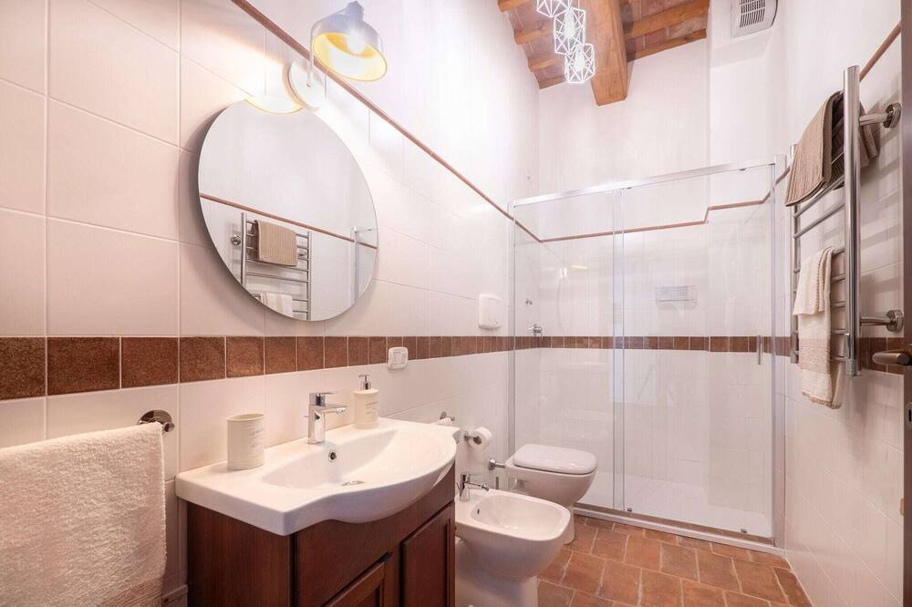 Photo of Bathroom in Mombaroccio