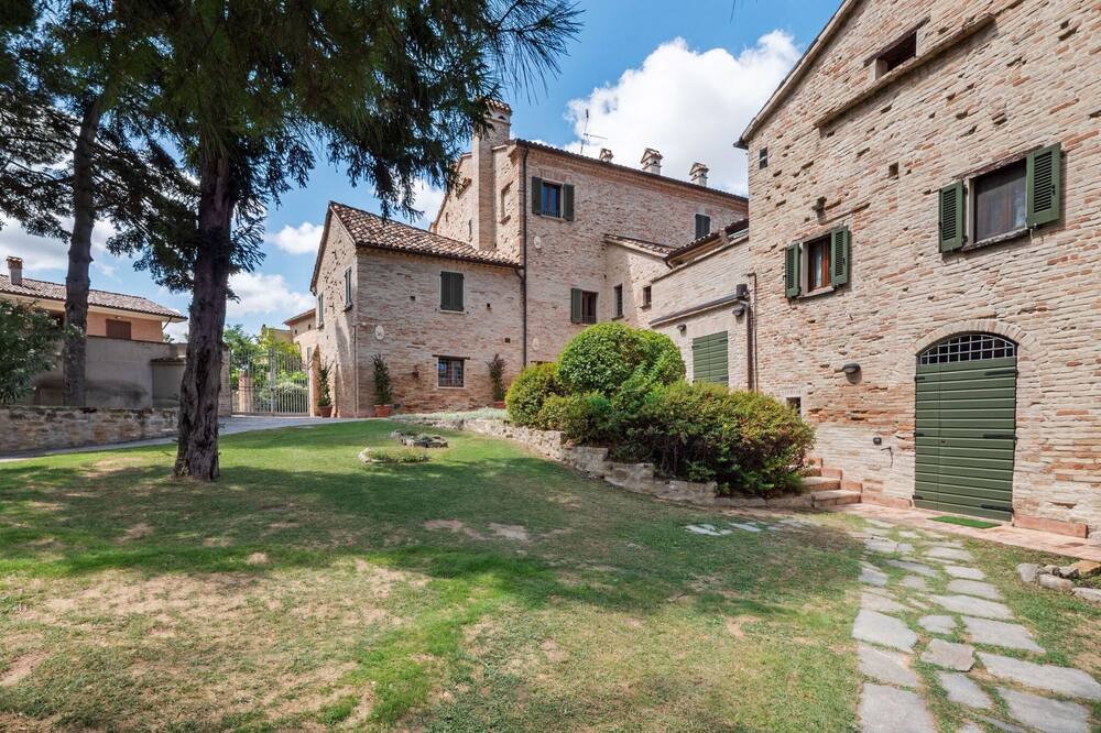Photo of Outdoor in Mombaroccio
