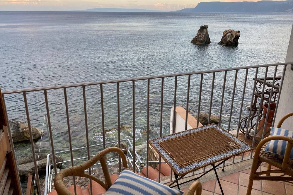 Photo of Patio Balcony in Scilla