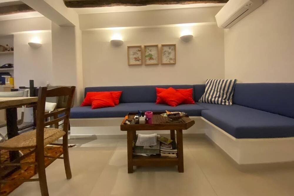 Photo of Livingroom in Scilla