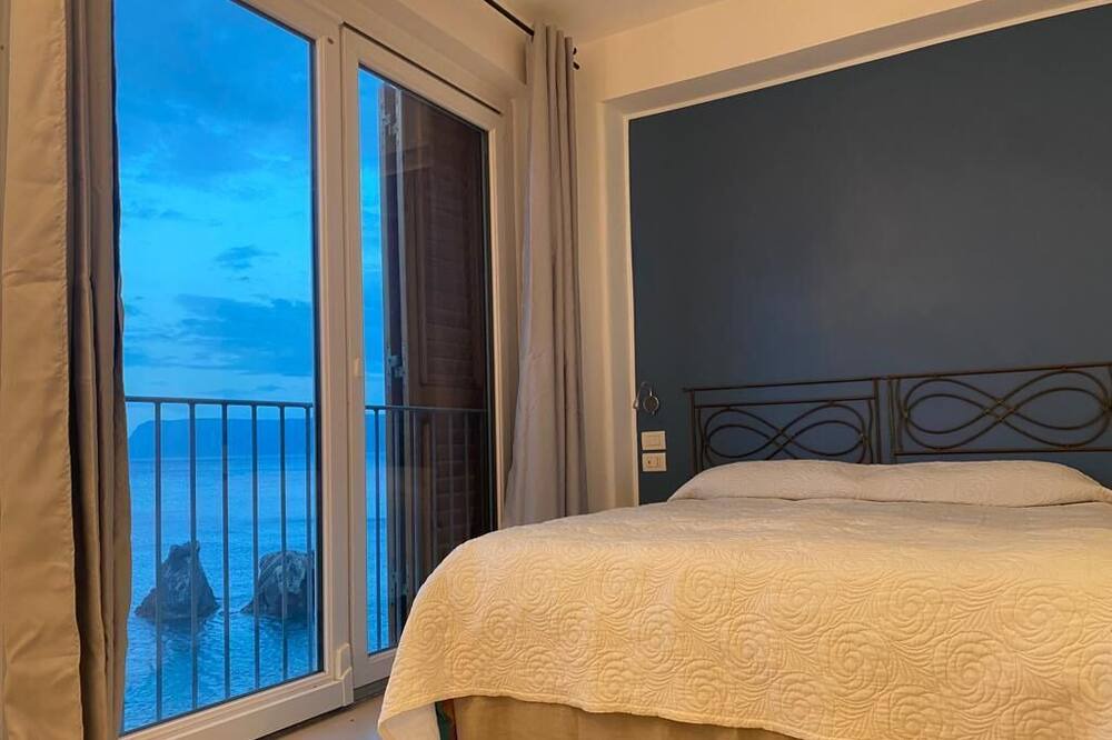 Photo of Bedroom in Scilla