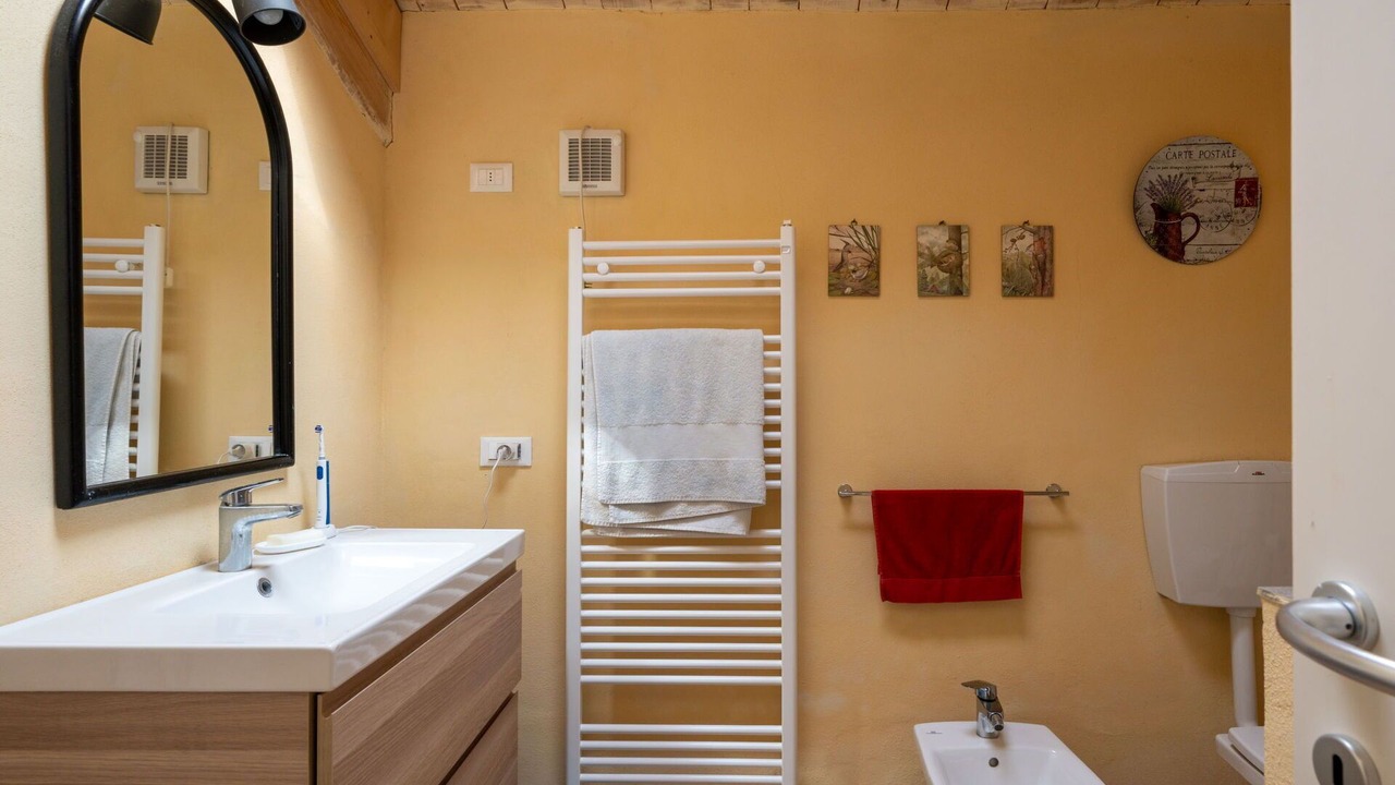 Photo of Bathroom in Alfiano Natta