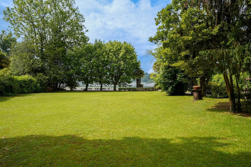Photo of Outdoor in Monate