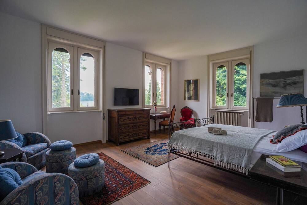 Photo of Bedroom in Monate