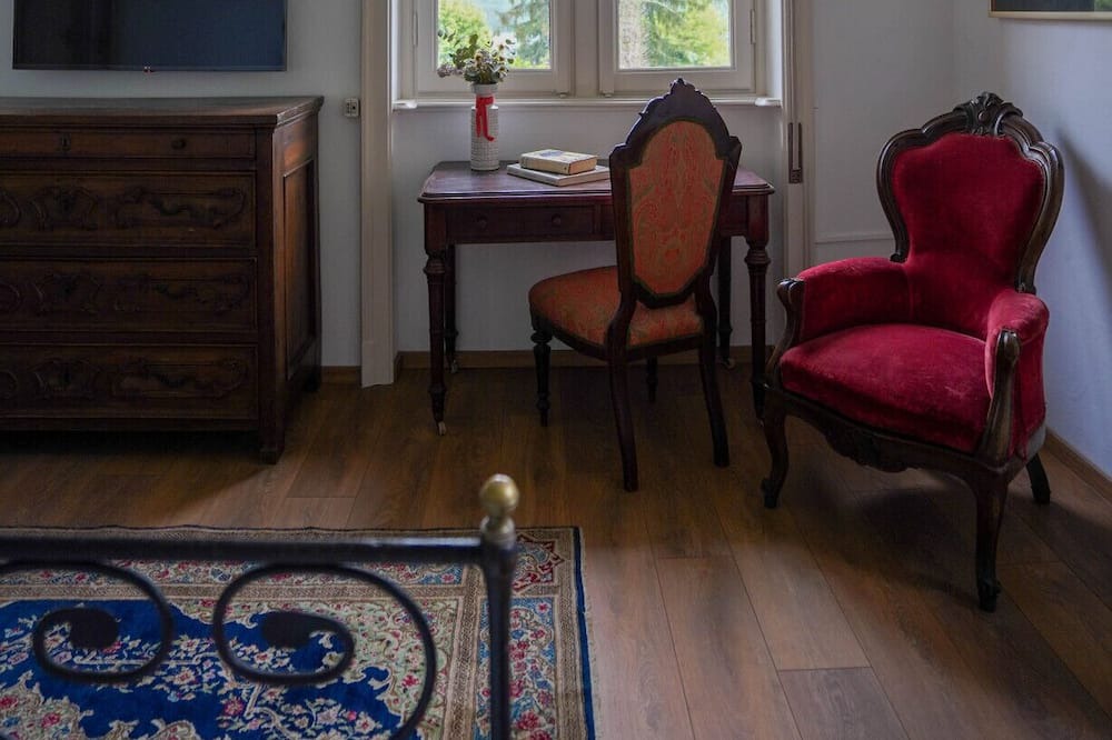 Photo of Livingroom in Monate