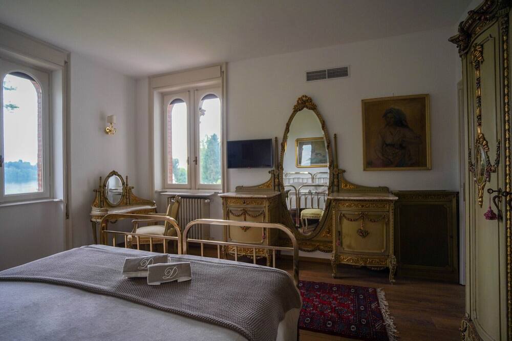 Photo of Bedroom in Monate