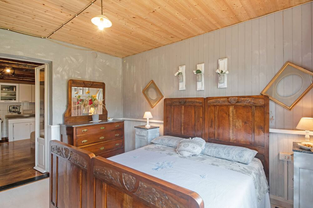 Photo of Bedroom in Borzonasca