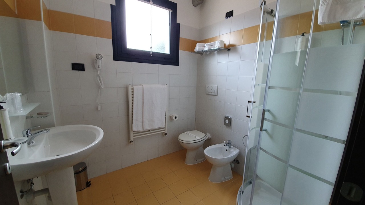 Photo of Bathroom in Mercallo