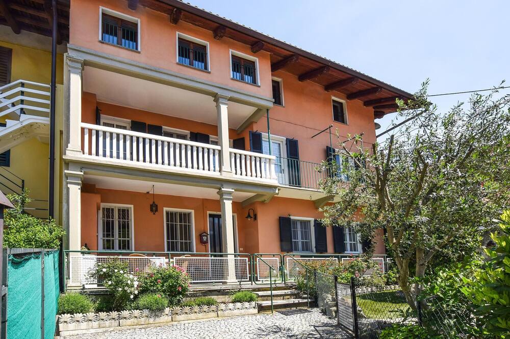 Photo of Outdoor in Palazzo Canavese